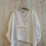 100% Linnen top blouse met prachtige bloem – oversized – kleur WIT – hammam top – Onesize