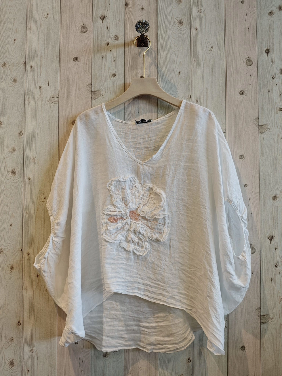 100% Linnen top blouse met prachtige bloem – oversized – kleur WIT – hammam top – Onesize