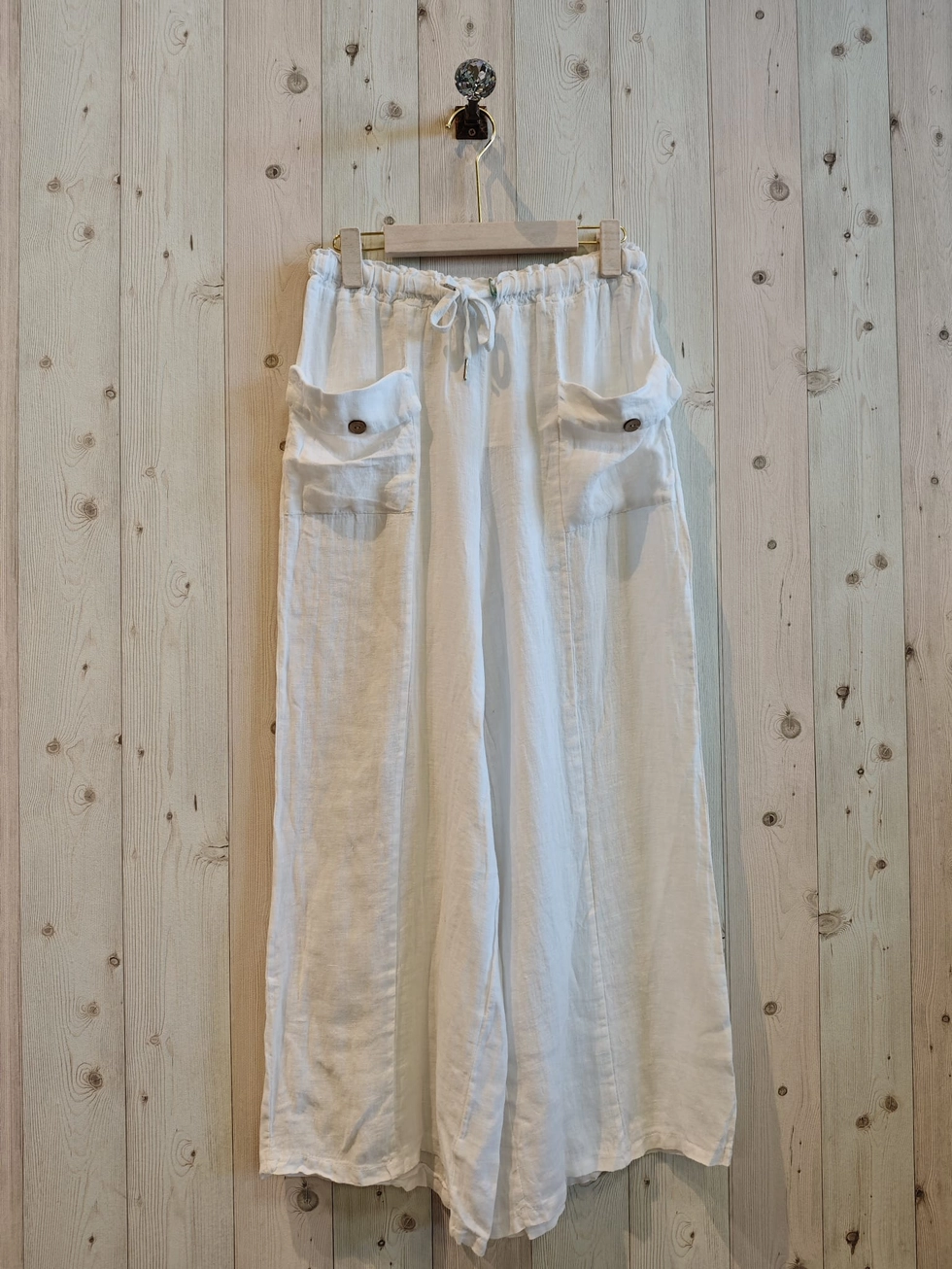 Boho Linnen broek met brede pijpen – steek zakken met een knop – zijzakken – kleur WIT- maat 42